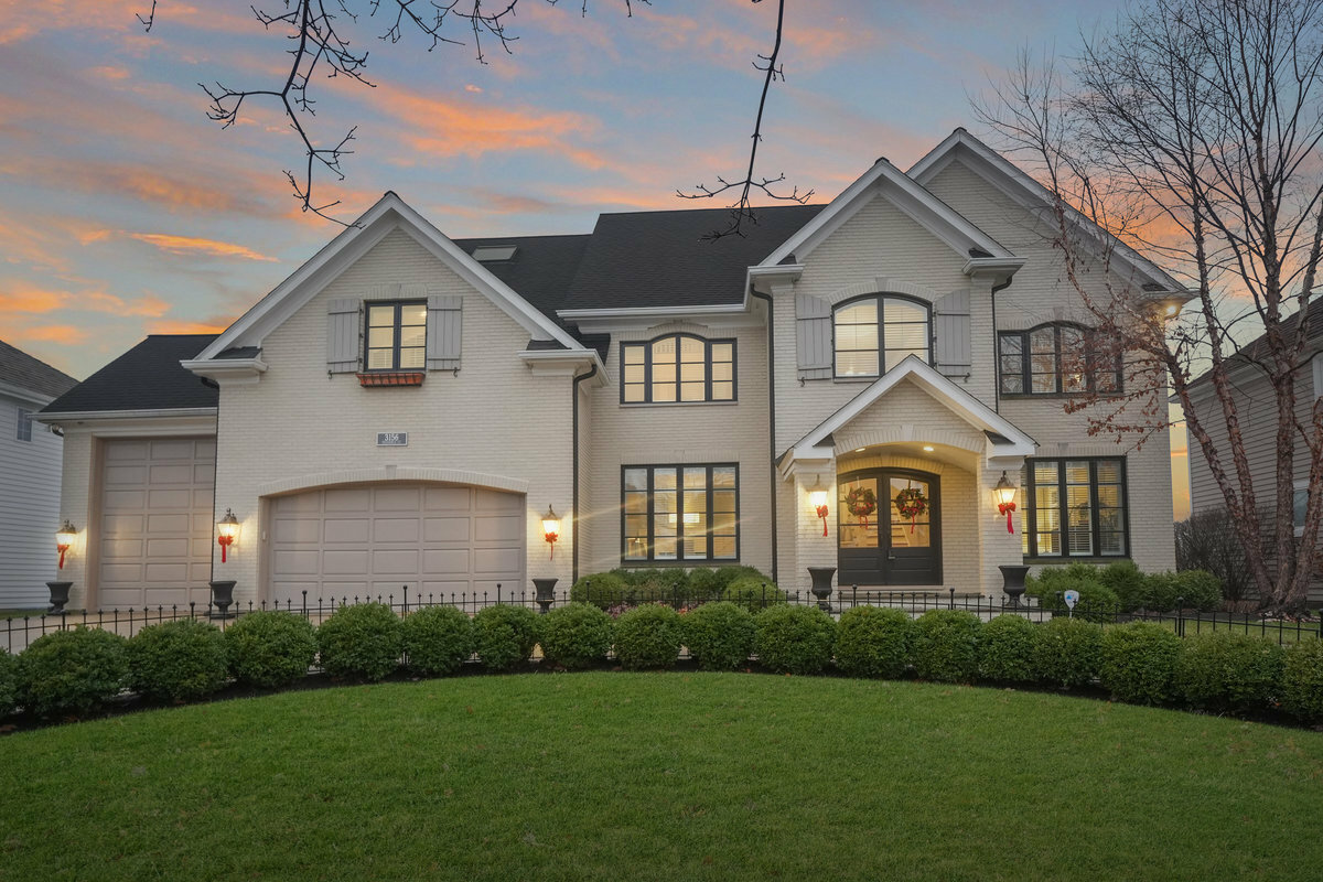 Property Photo: 3156 Treesdale Court IL 60564