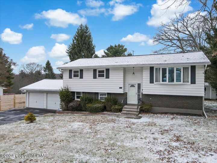 1A Glendale Drive  Mountain Top PA 18707 photo