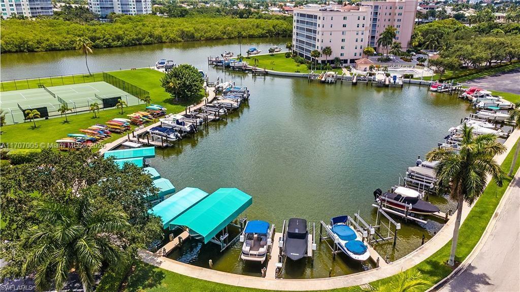 Property Photo: 5 Bluebill 701 FL 34108