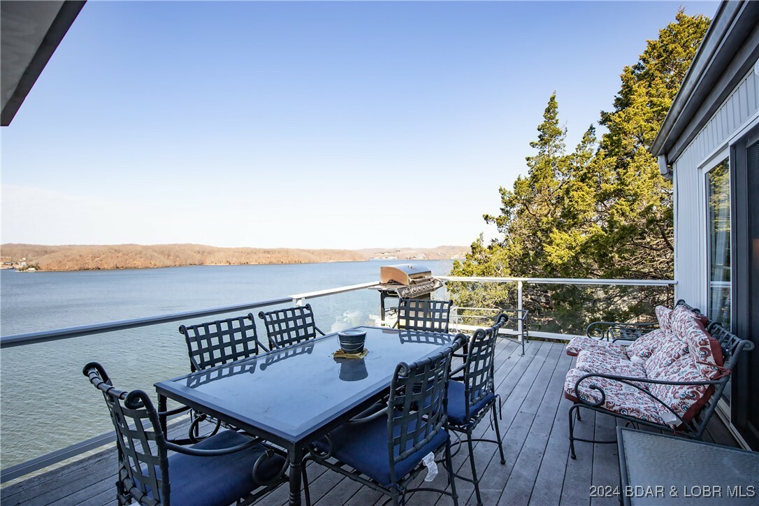 Property Photo:  61 Topsail Place Place  MO 65065 