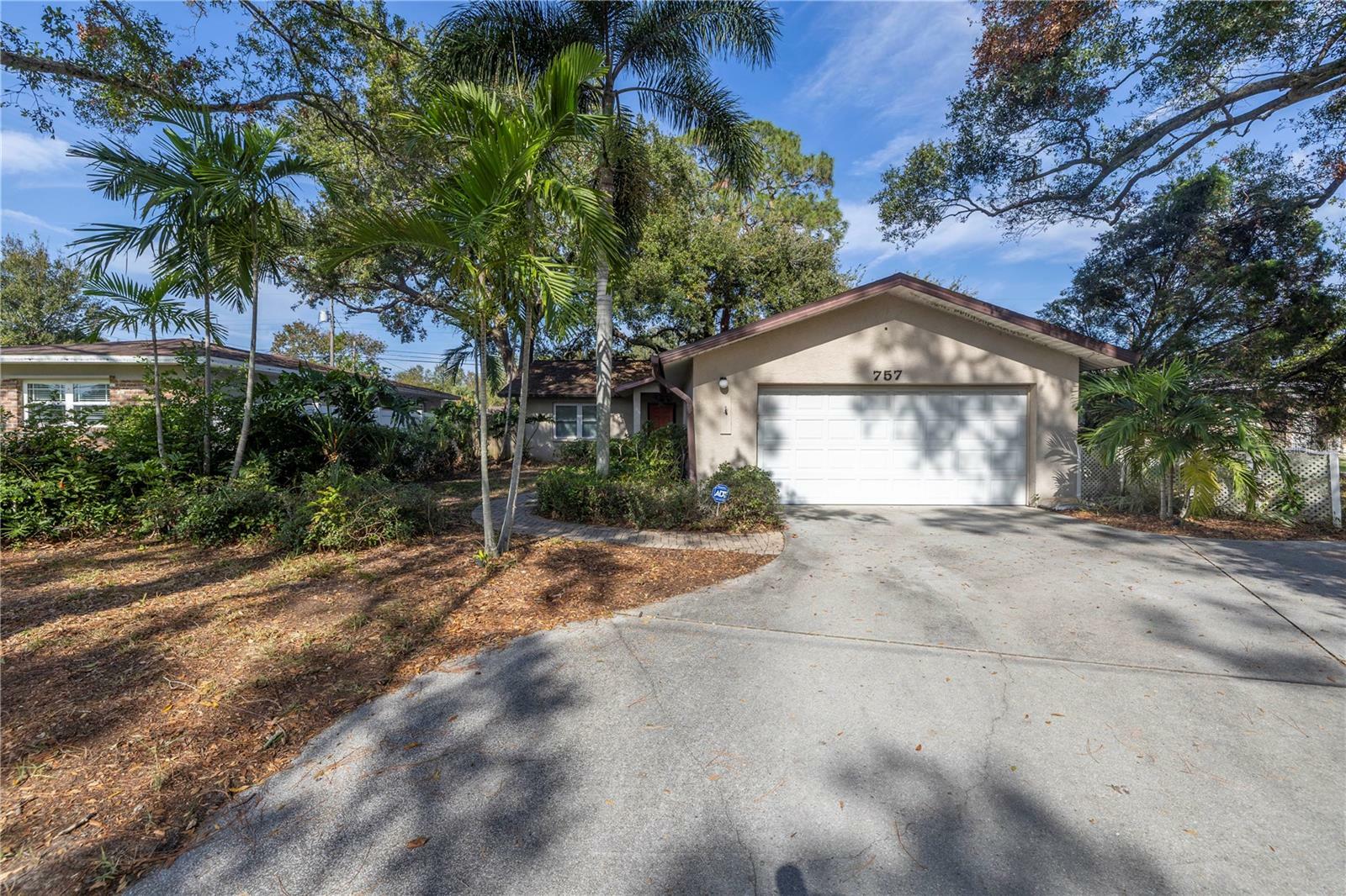 Property Photo:  757 50th Avenue N  FL 33703 