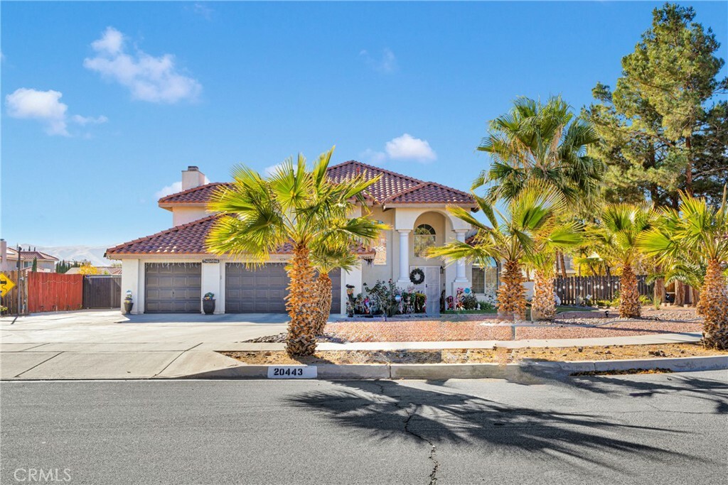 Property Photo: 20443 Red Hawk Place CA 92308