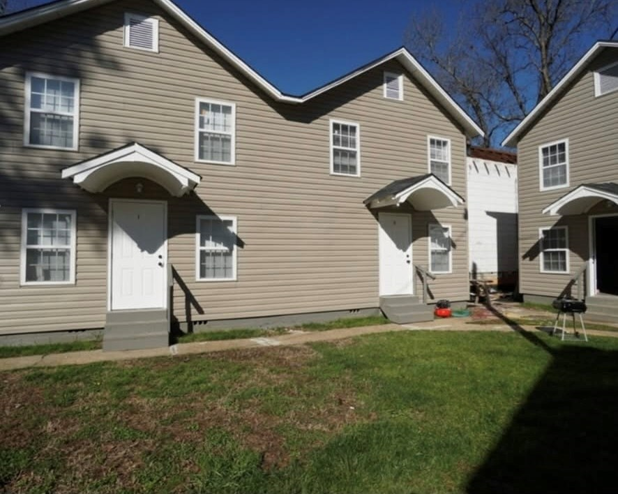 Property Photo:  330 Elm Street  MS 38901 