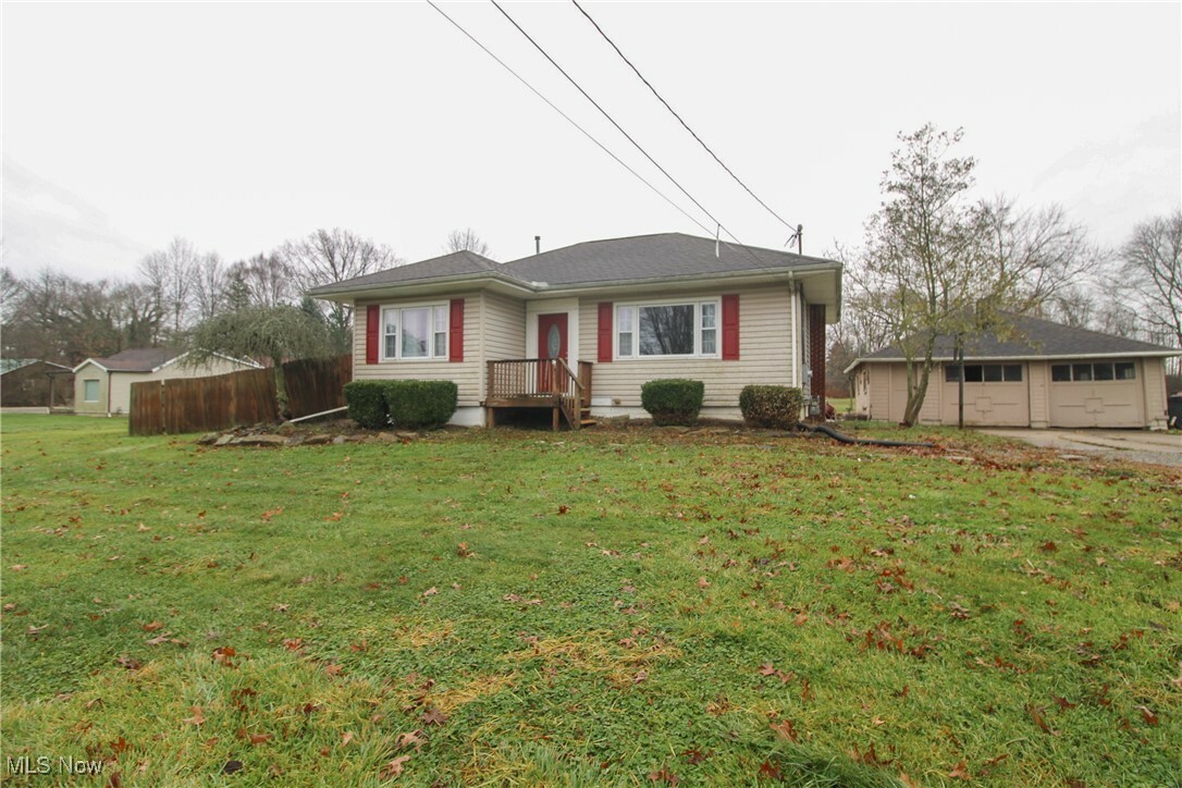 Property Photo:  557 W Pine Lake Road  OH 44460 