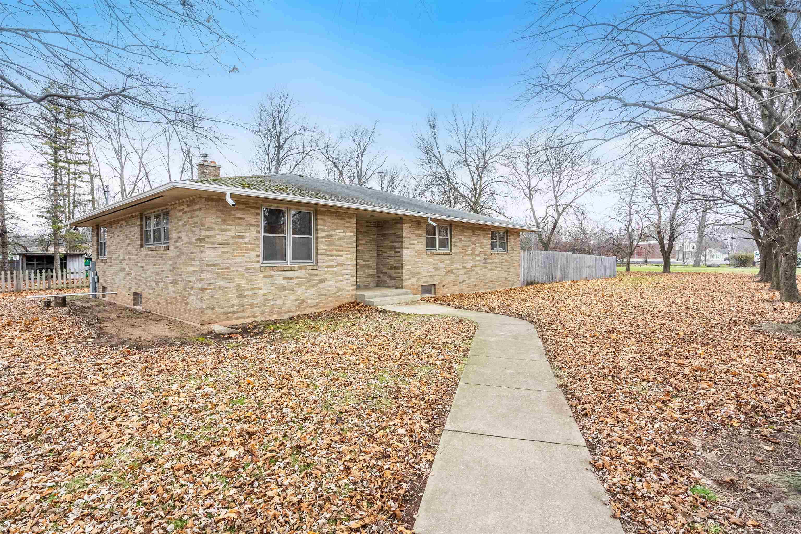 Property Photo:  834 Oneida Street  WI 54952-2601 