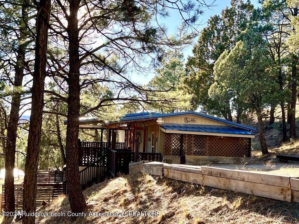 Property Photo:  405 Del Norte Drive  NM 88345 