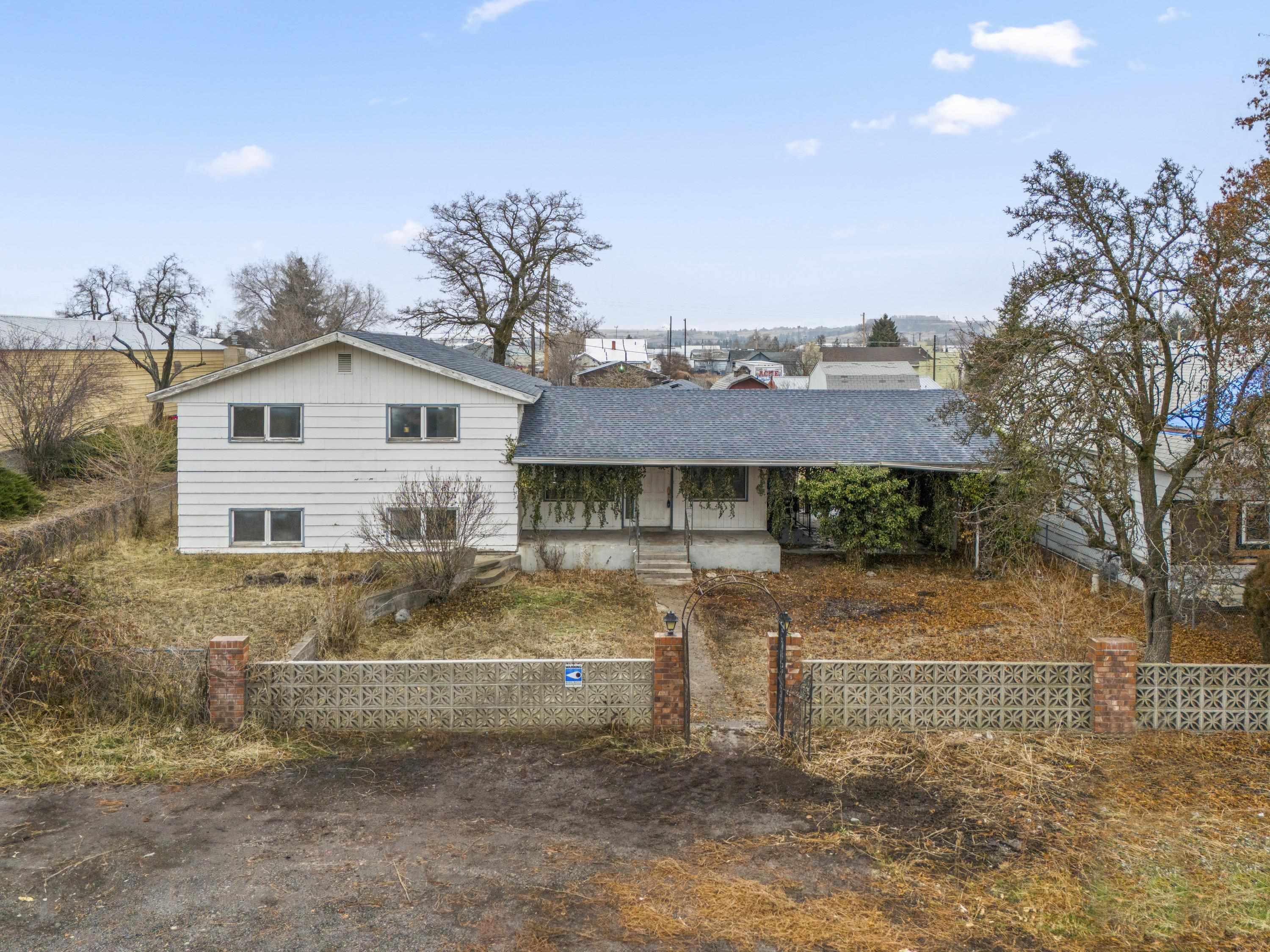 Property Photo:  3707 E Olympic Ave  WA 99217 