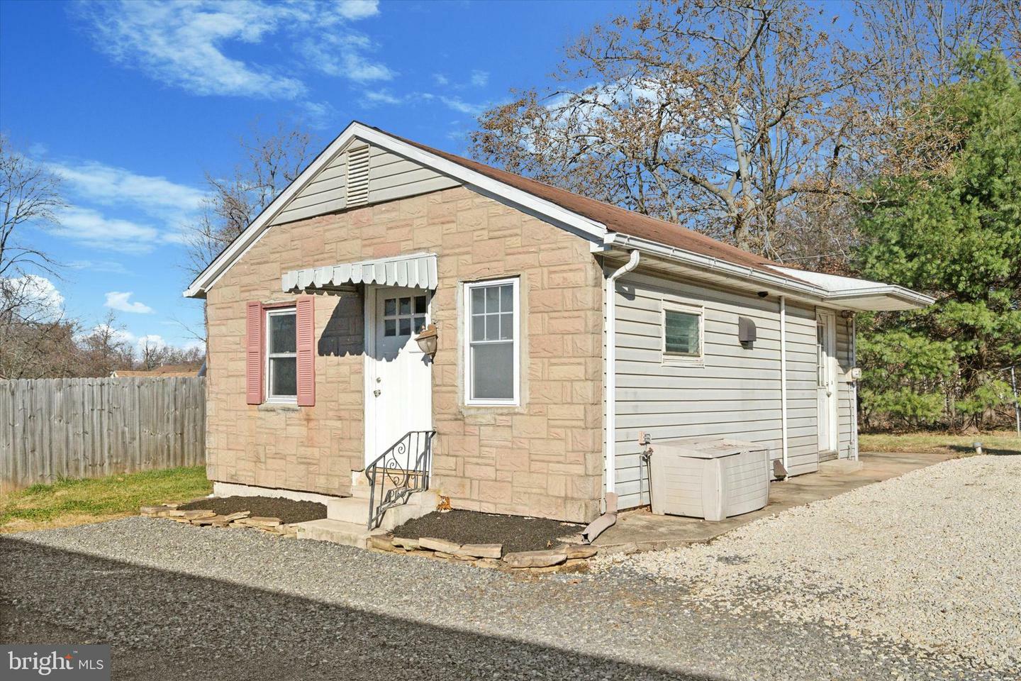 Property Photo:  1605 N Line Street  PA 19446 