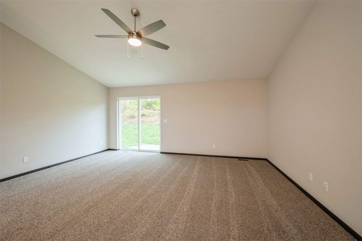 Property Photo:  1836 Holly Meadow Avenue SW  IA 52404 