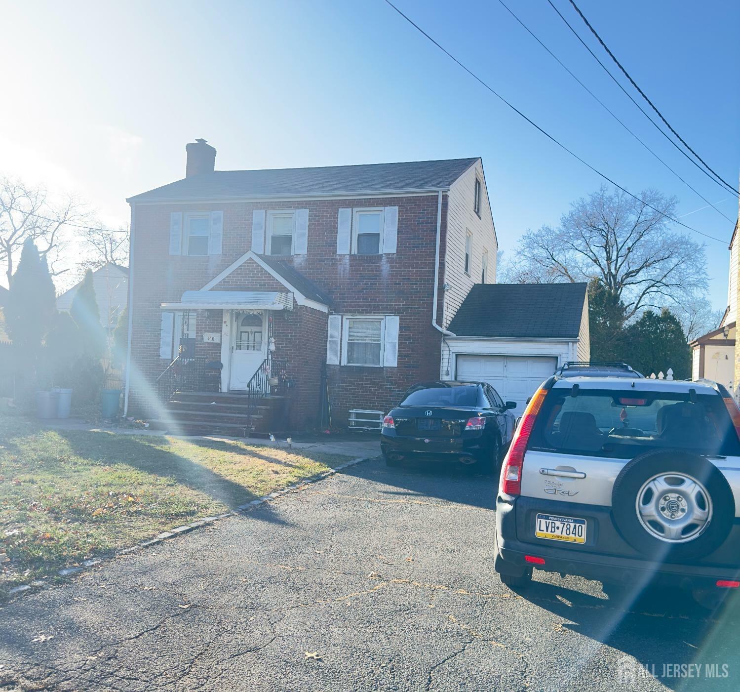 Property Photo:  910 Roanoke Avenue  NJ 07205 