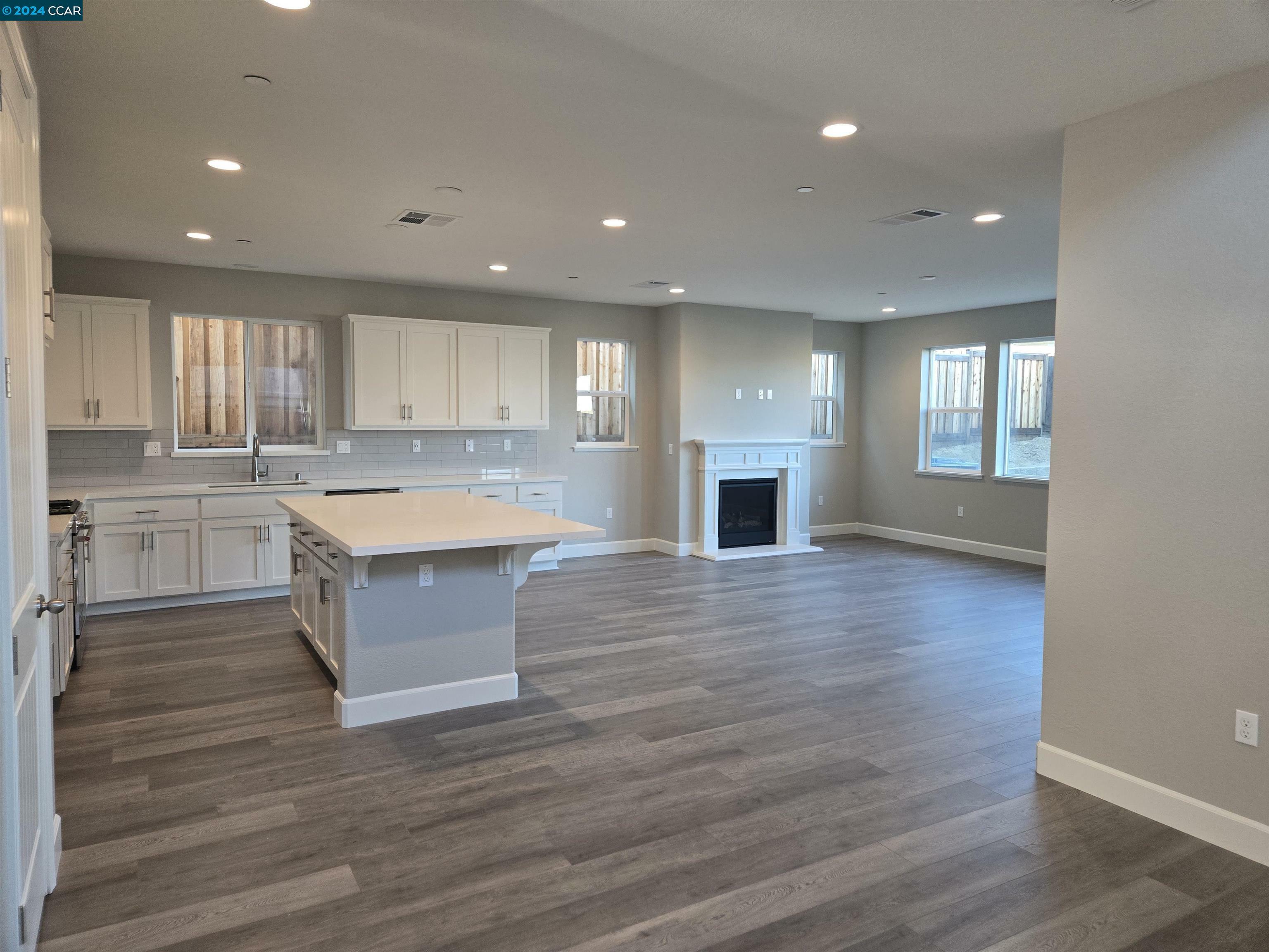 Property Photo:  3340 Vista Meadows Drive  CA 94565 