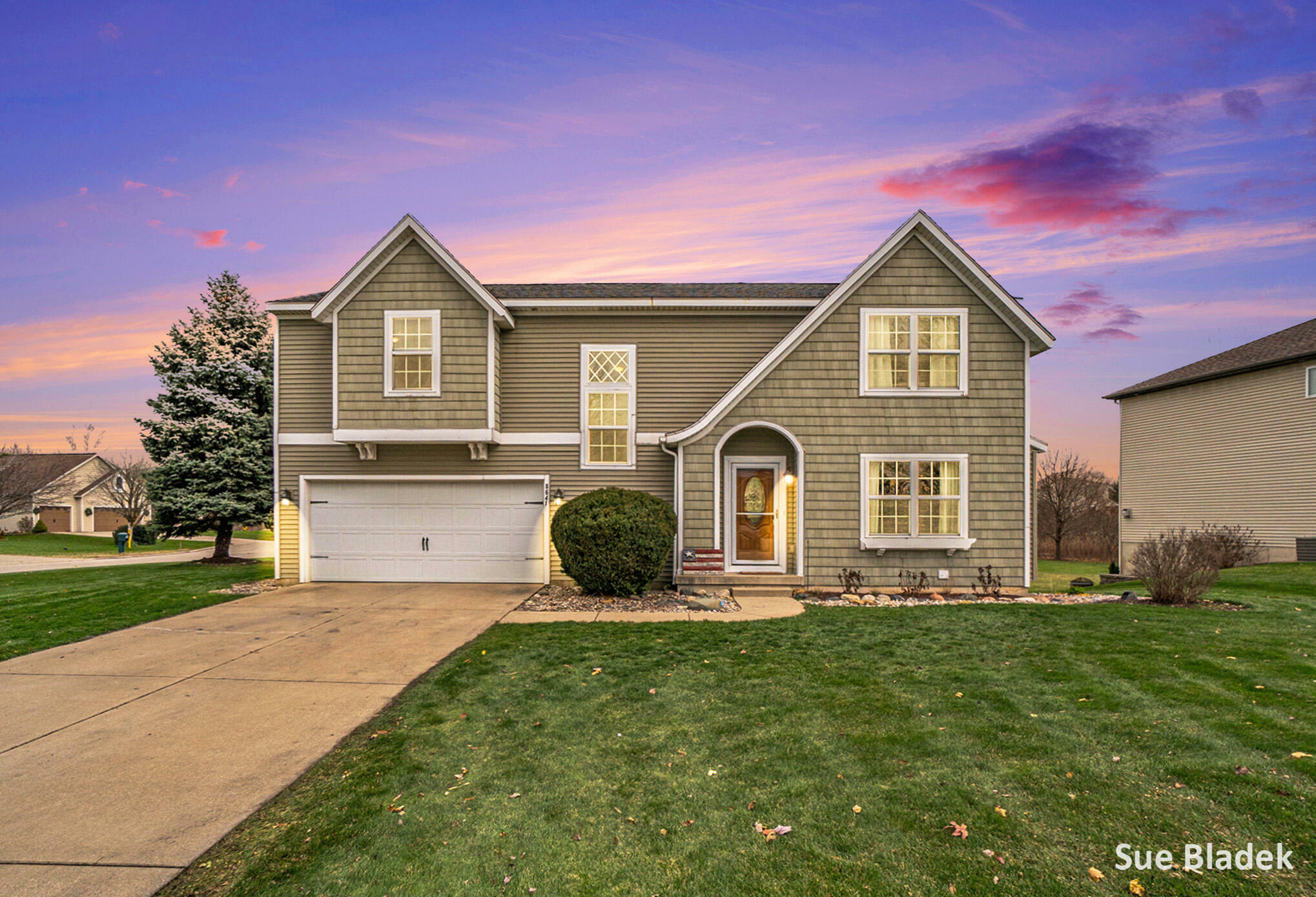 Property Photo:  8641 Suntree Drive  MI 49464 