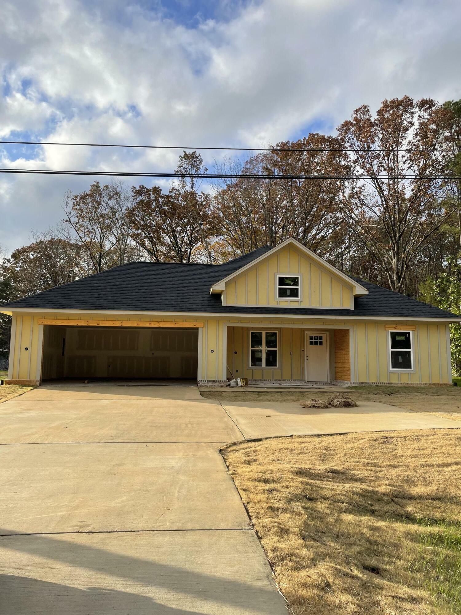 Property Photo:  1718 Briar Ridge Road  MS 38804 