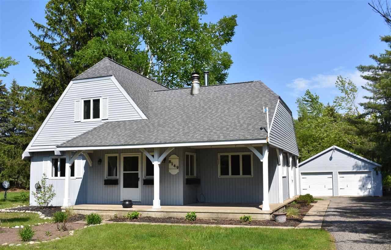 8149 Clayton  Harbor Springs MI 49740 photo