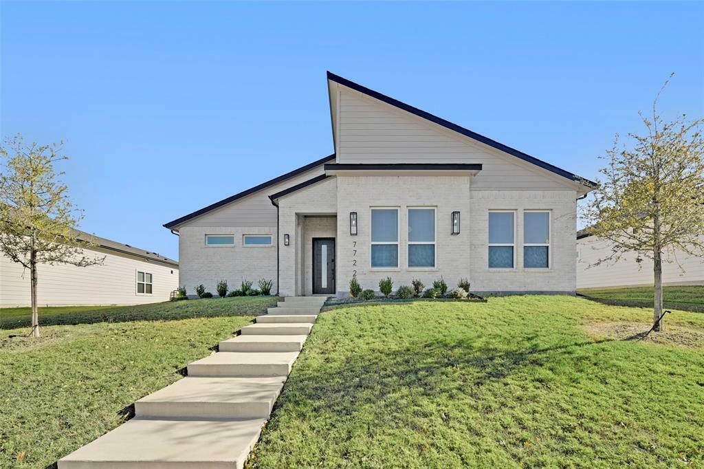 Property Photo:  7722 Oak Garden Trail  TX 75232 