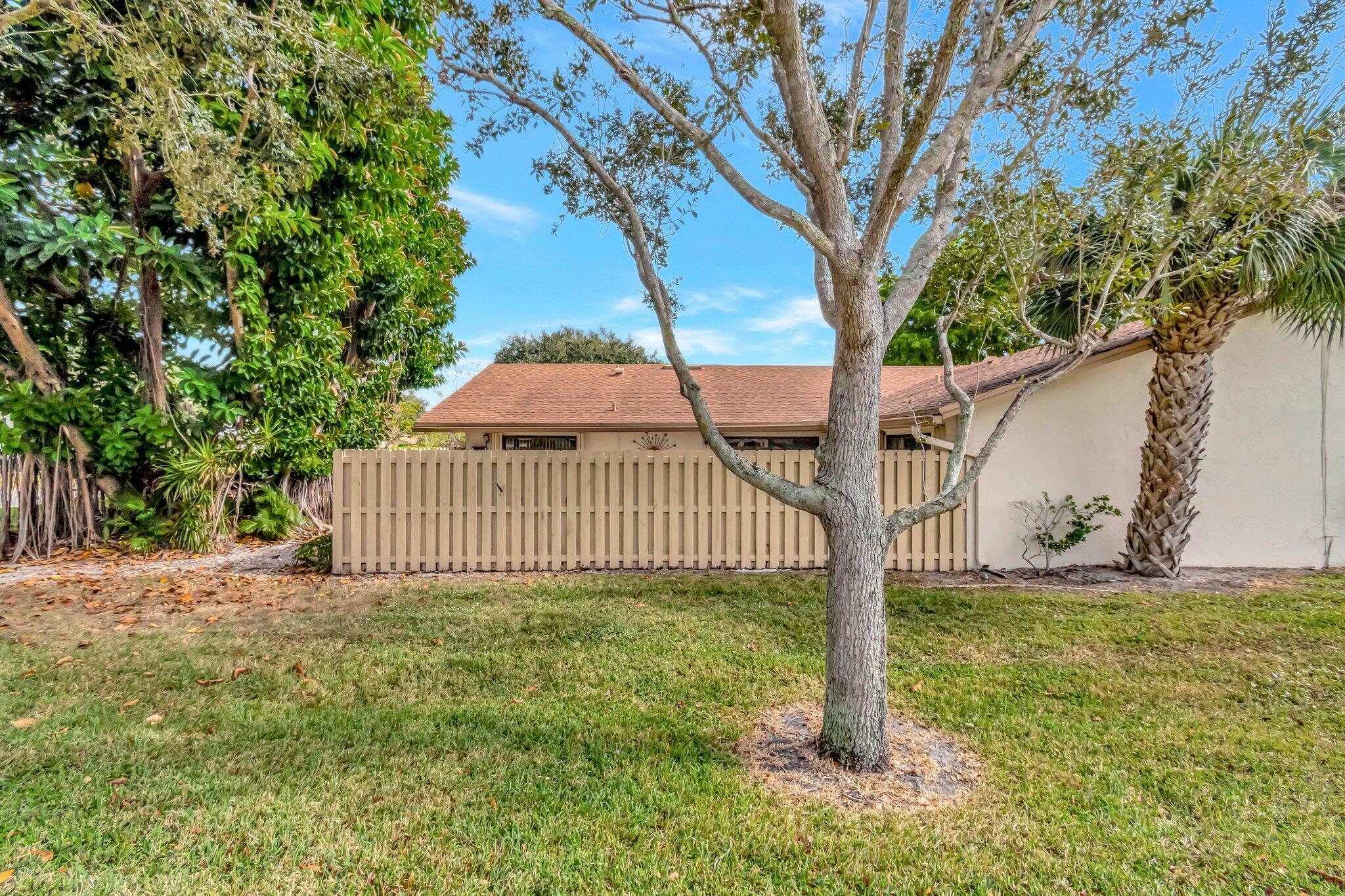 Property Photo:  766 NW 30th Avenue B  FL 33445 