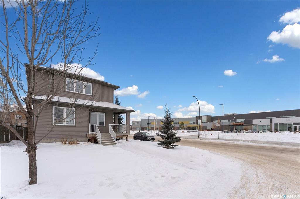 Property Photo:  103 Denham Crescent  SK S7R 1E9 