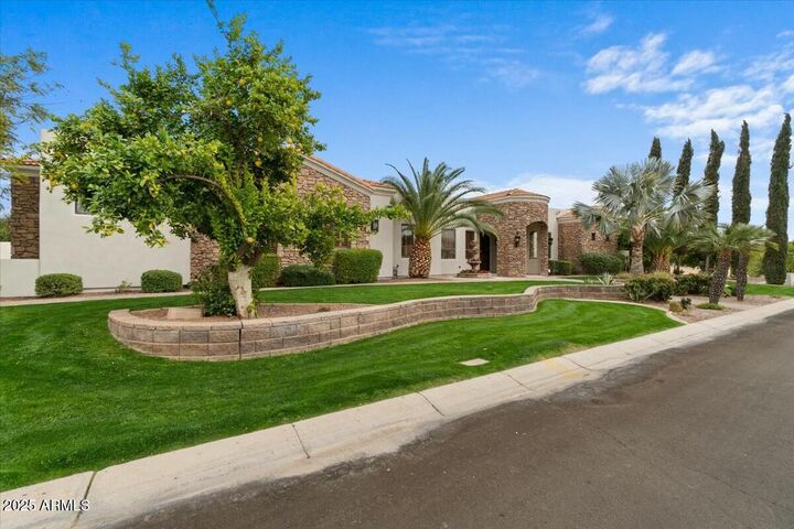 Property Photo:  2121 N Orchard --  AZ 85213 