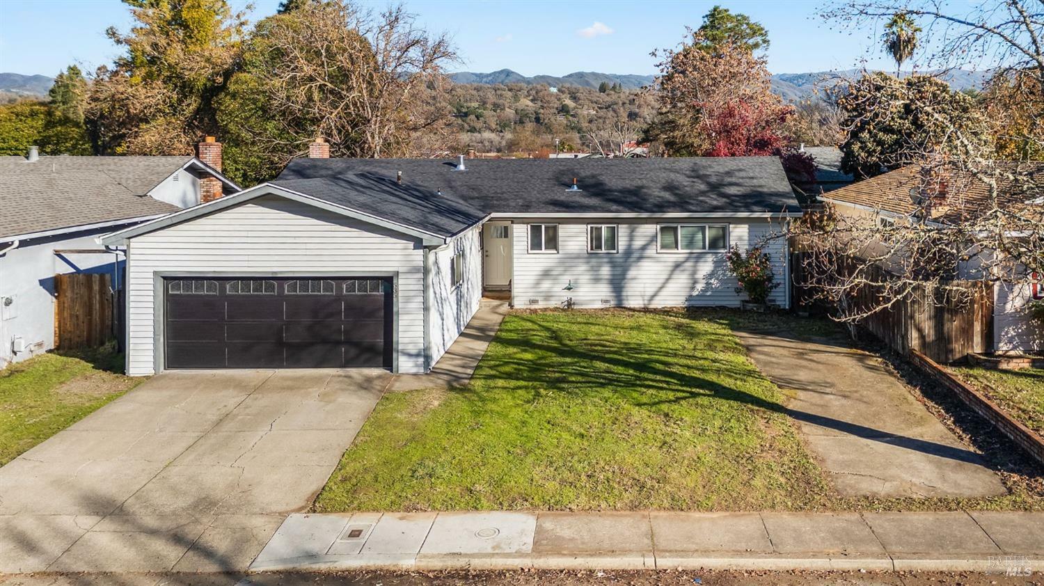 535 Oak Manor Drive  Ukiah CA 95482 photo