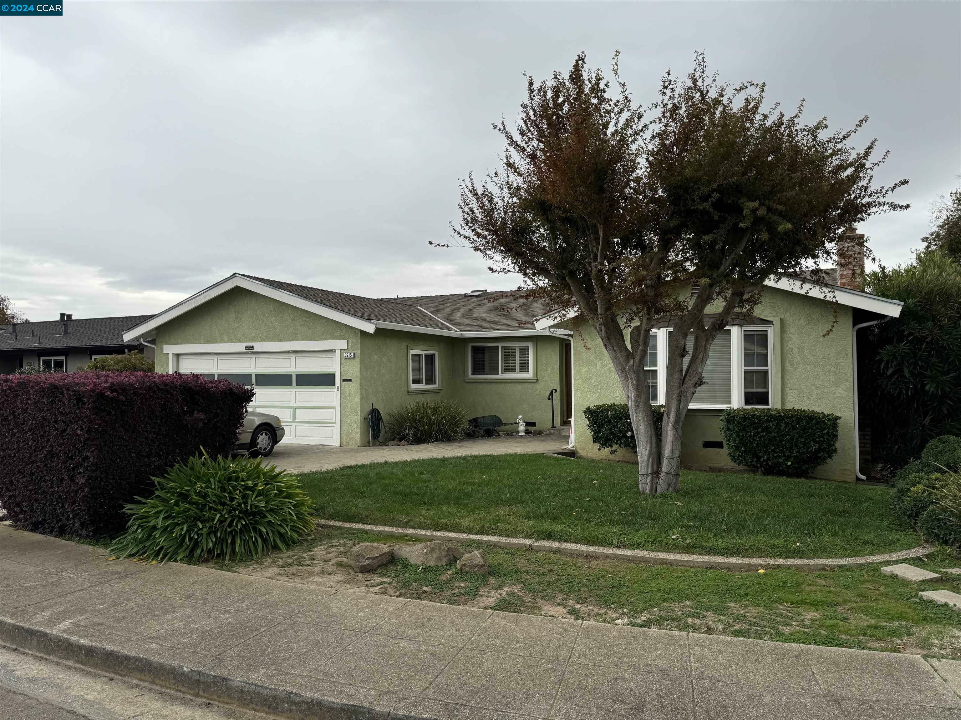 3215 Lenard Dr  Castro Valley CA 94546 photo