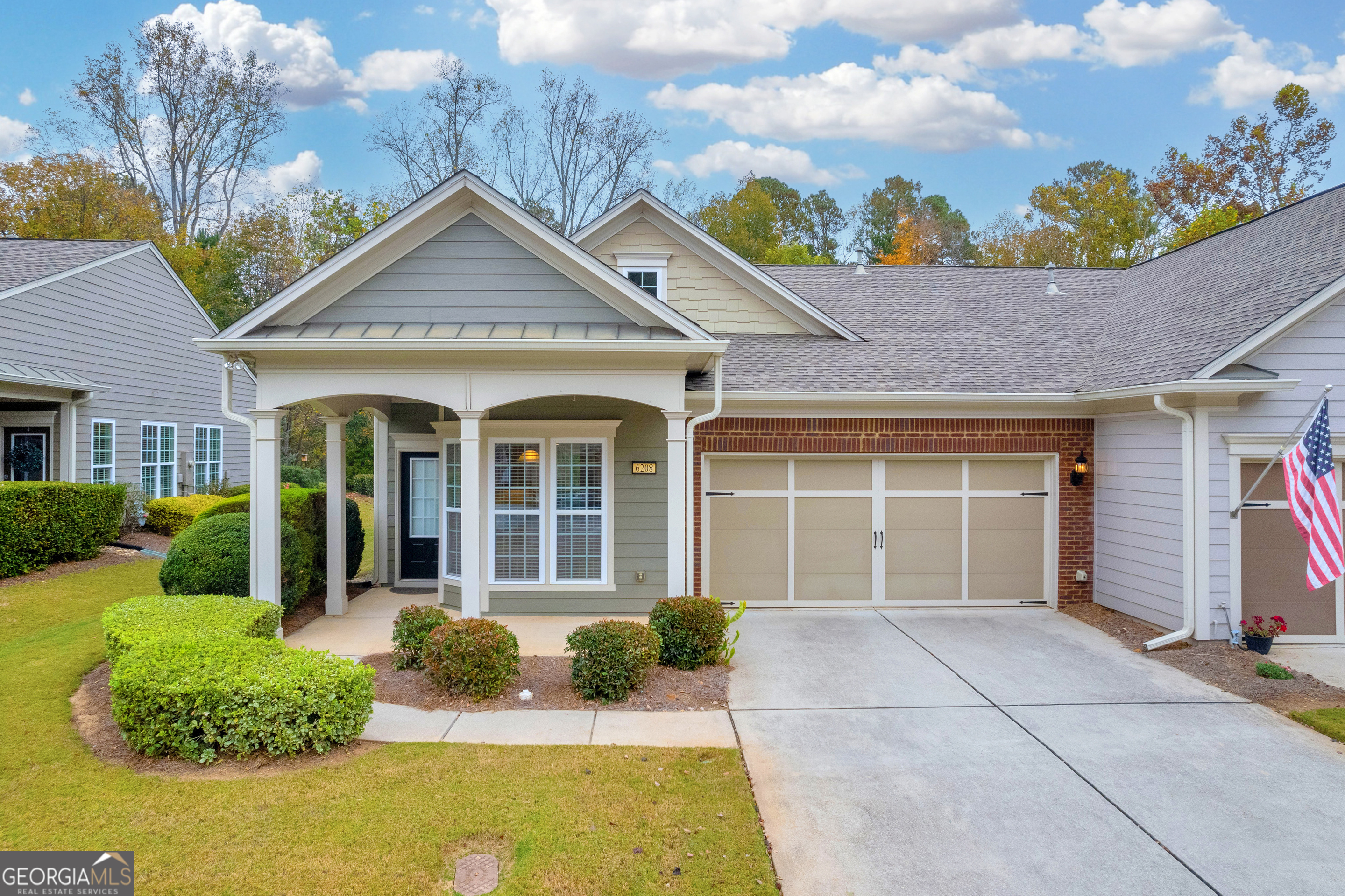 Property Photo:  6208 Longleaf Drive  GA 30548 