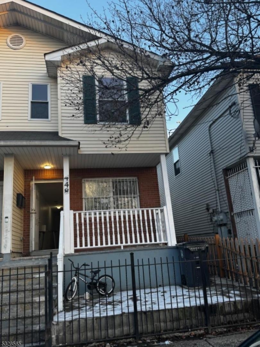 Property Photo:  448 S 10th St 2  NJ 07103 