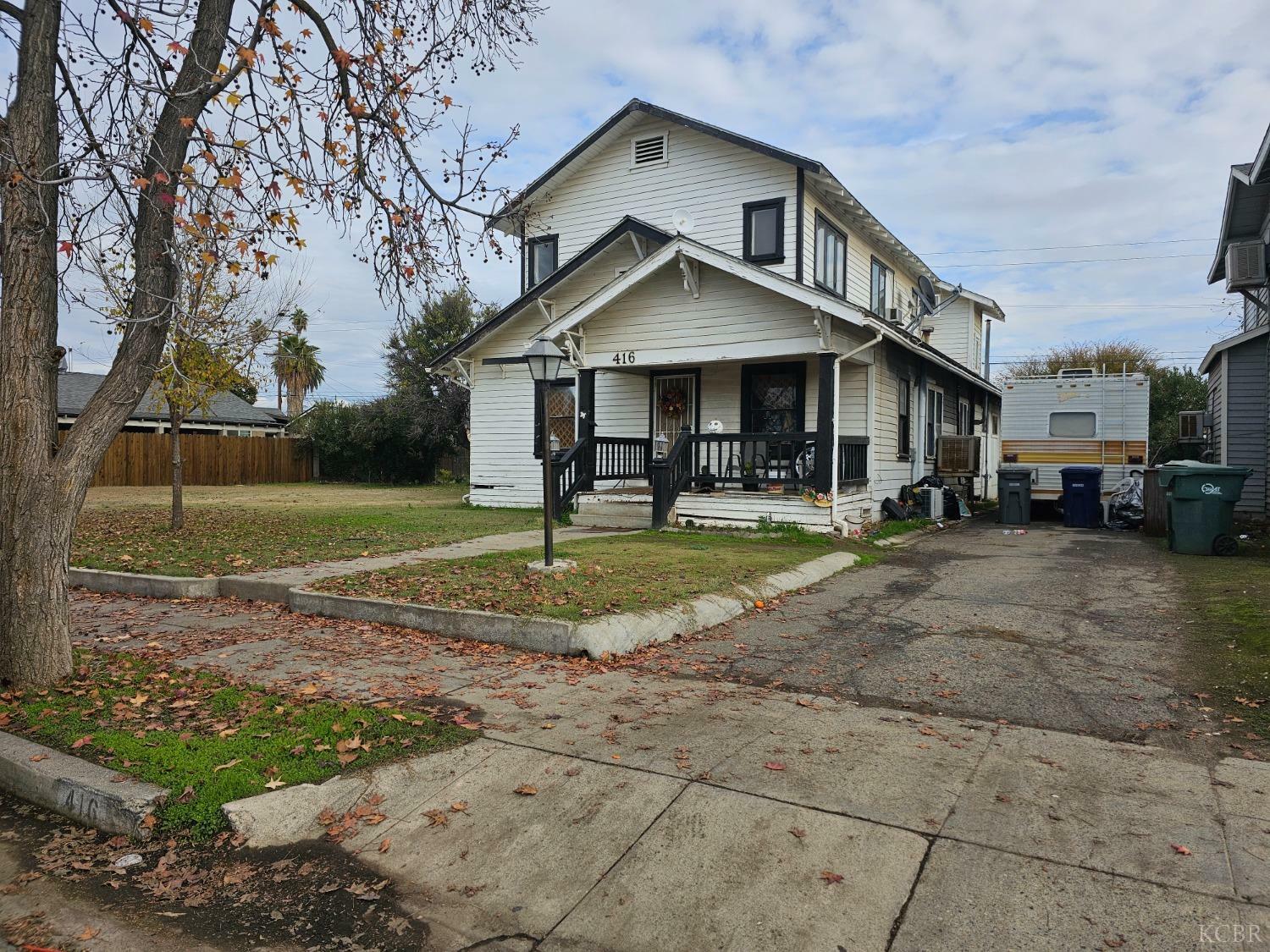 Property Photo:  416 N Bellah Avenue  CA 93247 