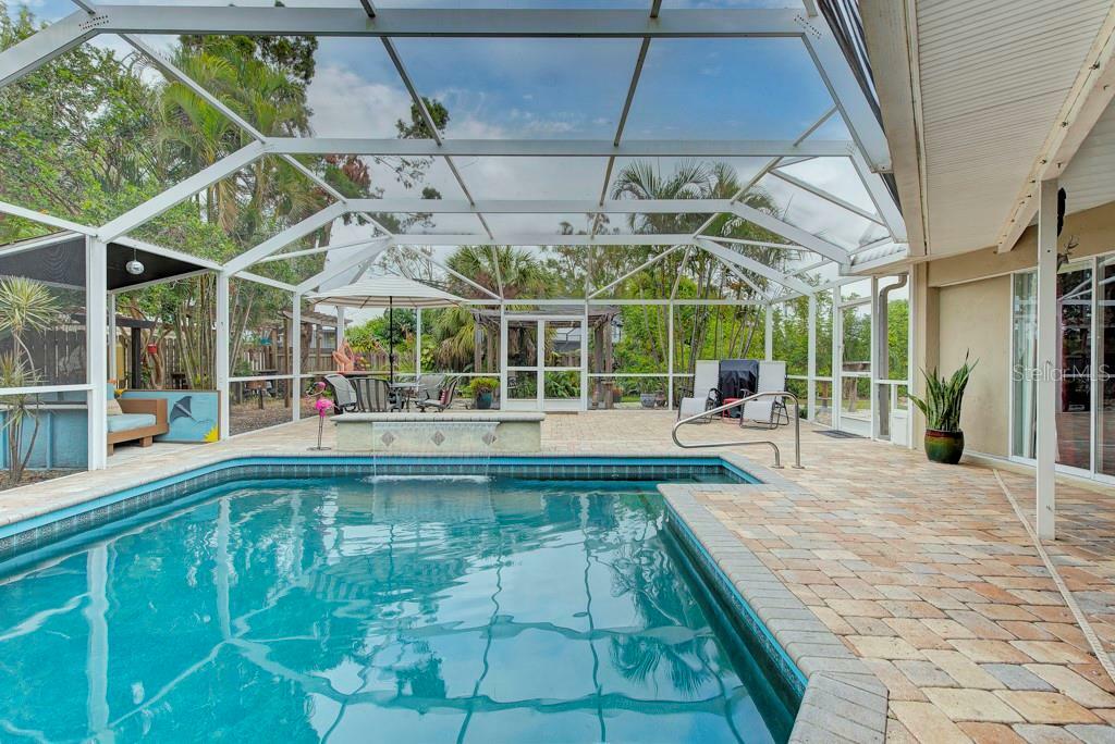 Property Photo:  5211 Inverness Drive  FL 34243 