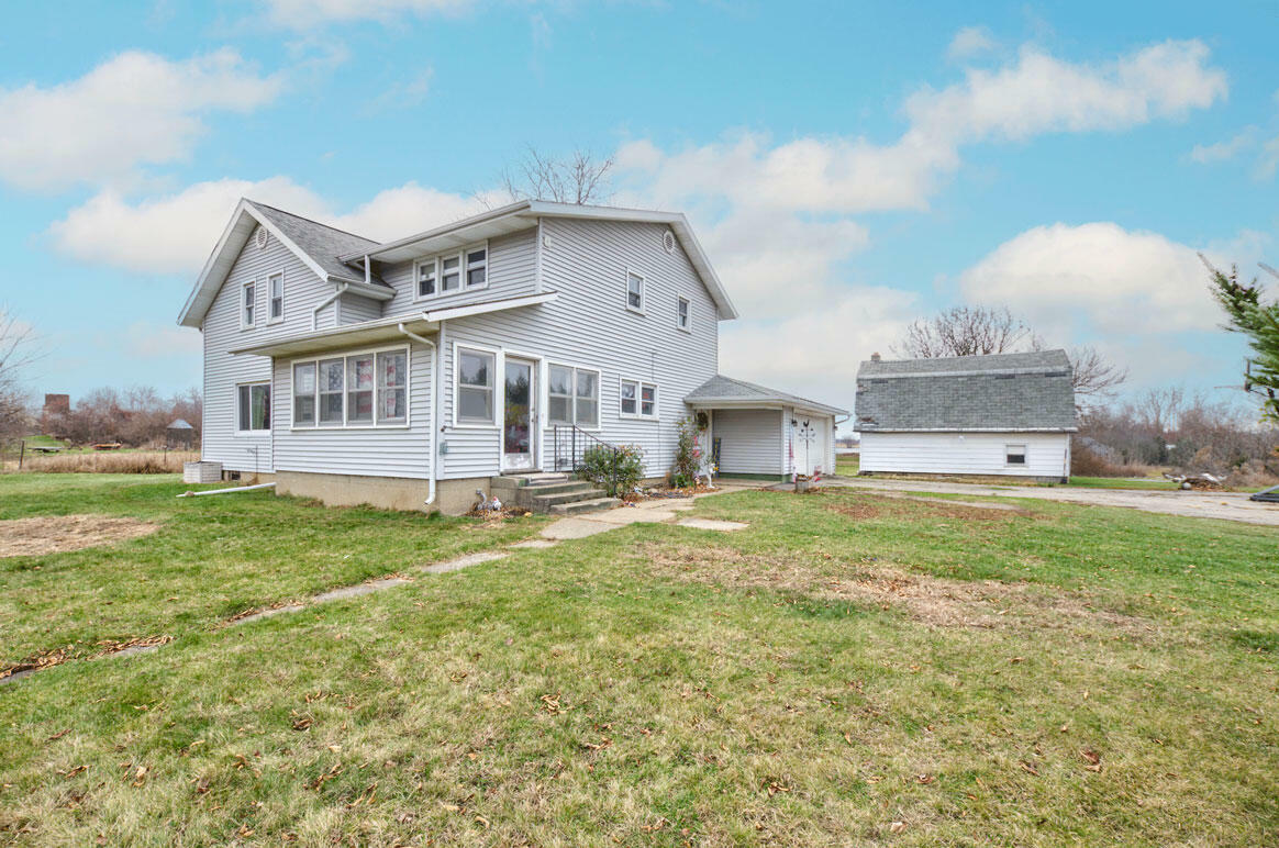 Property Photo:  29255 N S Drive N  MI 49284 