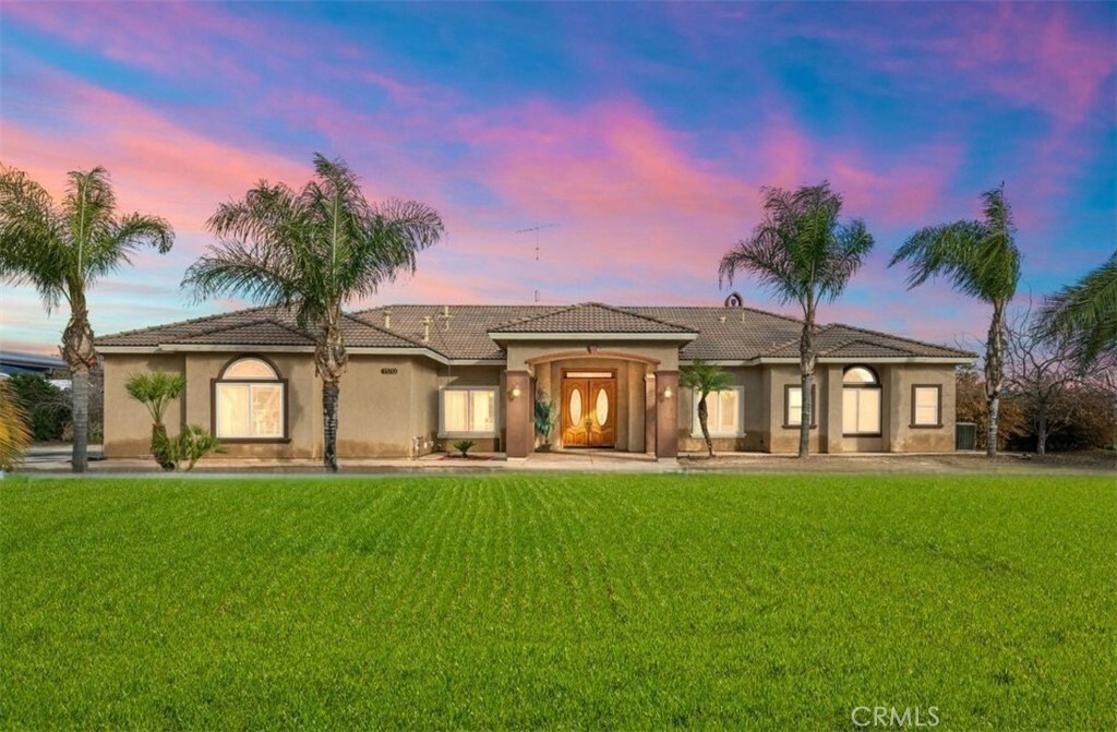 Property Photo:  1170 N Palm Avenue  CA 92543 