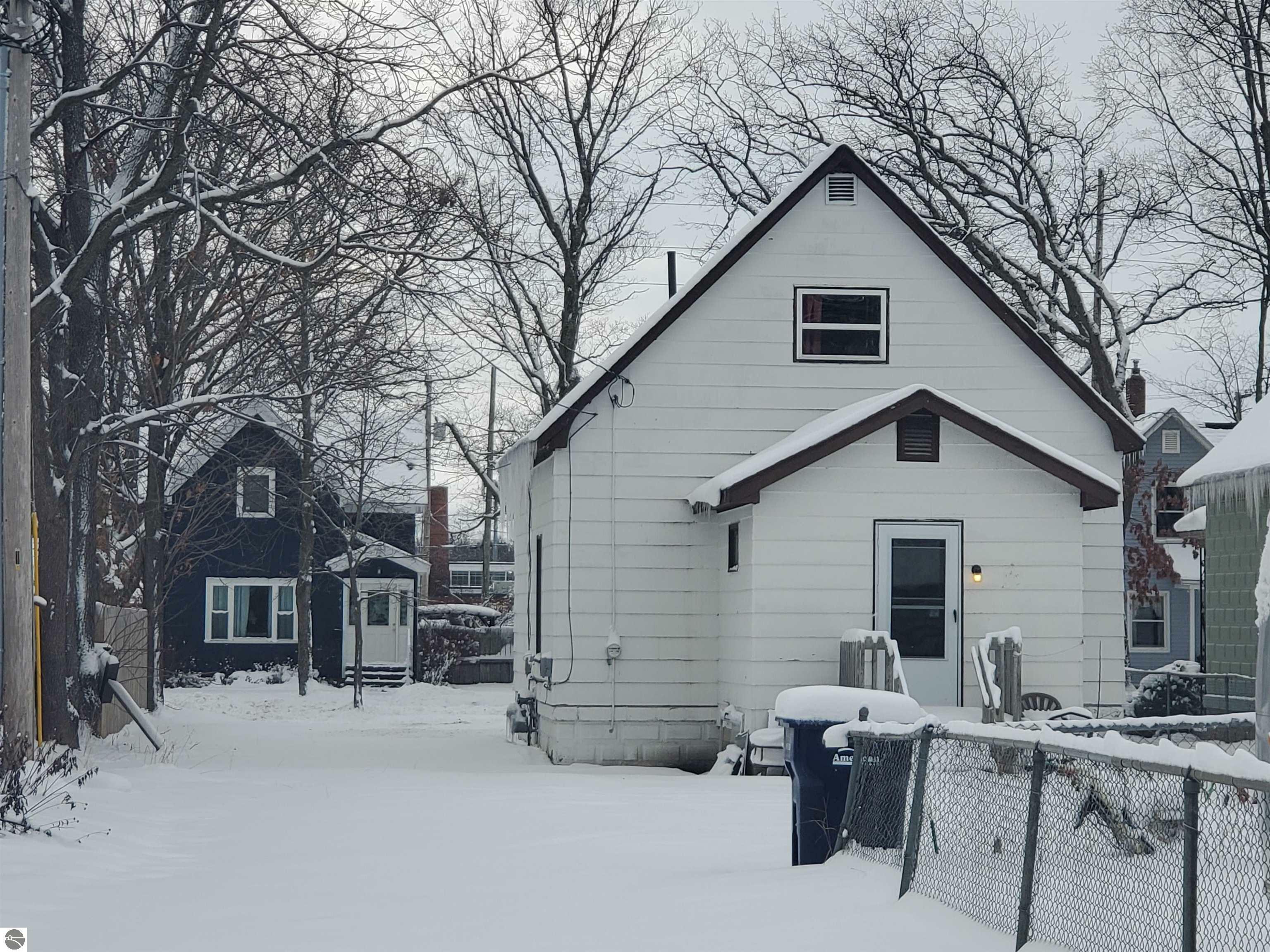 Property Photo:  241 E Eleventh Street  MI 49684 