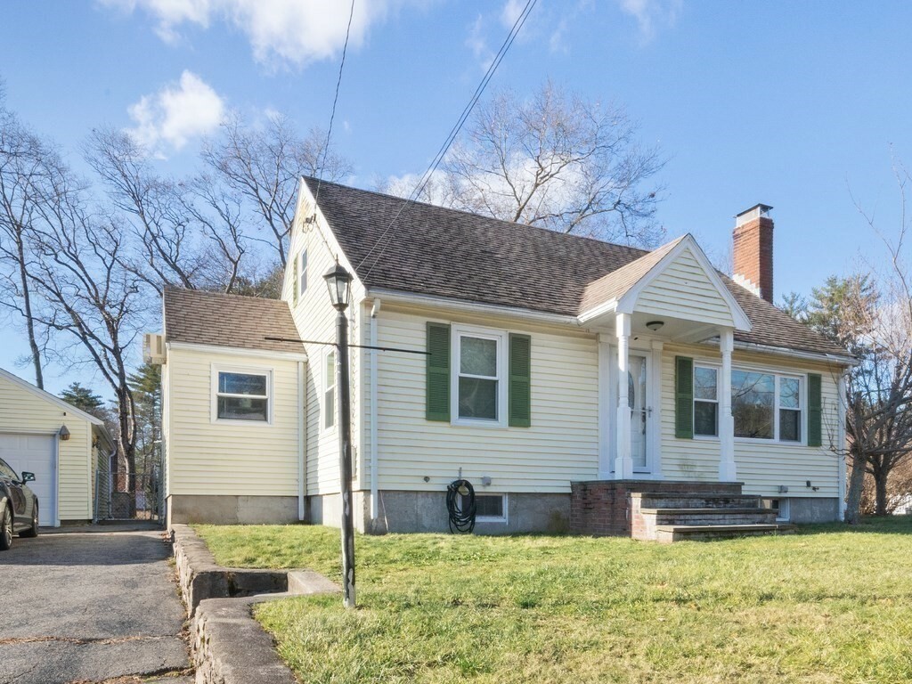 Property Photo:  11 Oak Street  MA 02035 