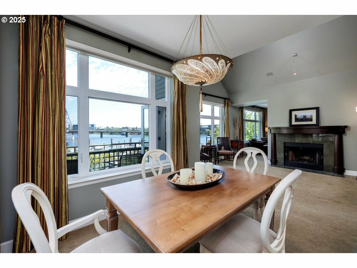 Property Photo: 225 S Montgomery St G10 OR 97201