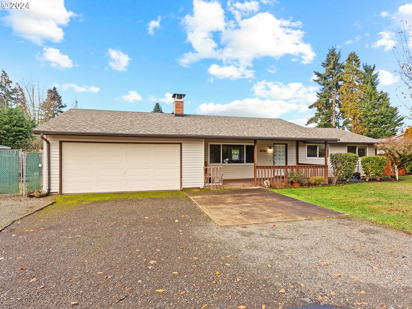 Property Photo:  2705 NW 104th St  WA 98685 