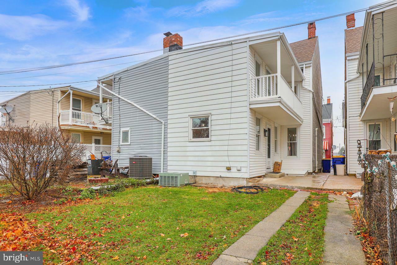 Property Photo:  1134 N Duke Street  PA 17404 