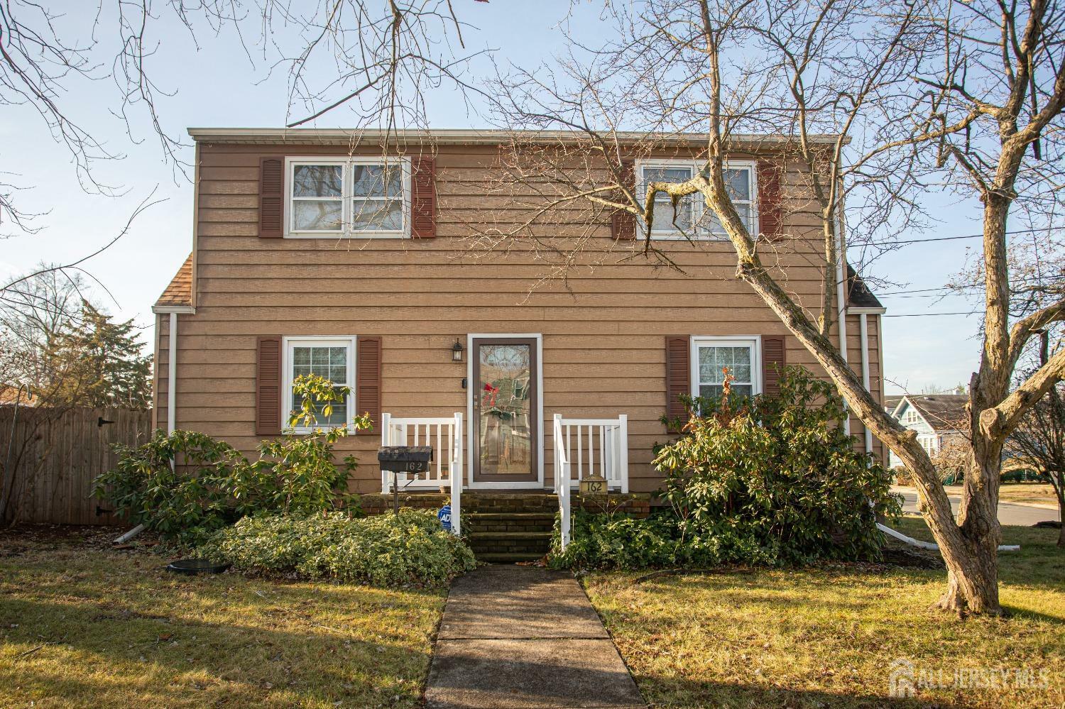 Property Photo:  162 Hillcrest Avenue  NJ 08817 