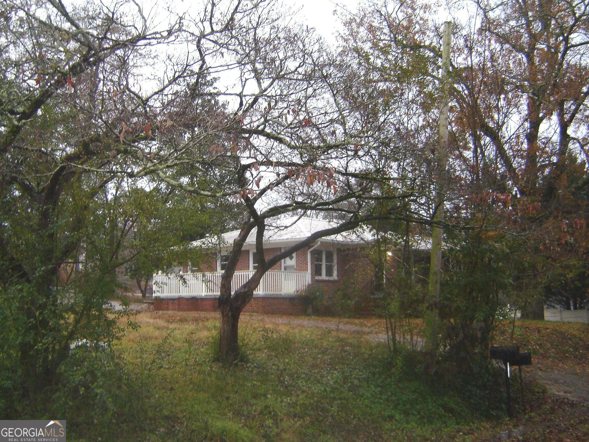 Property Photo:  340 Cooledge St  AL 36276 