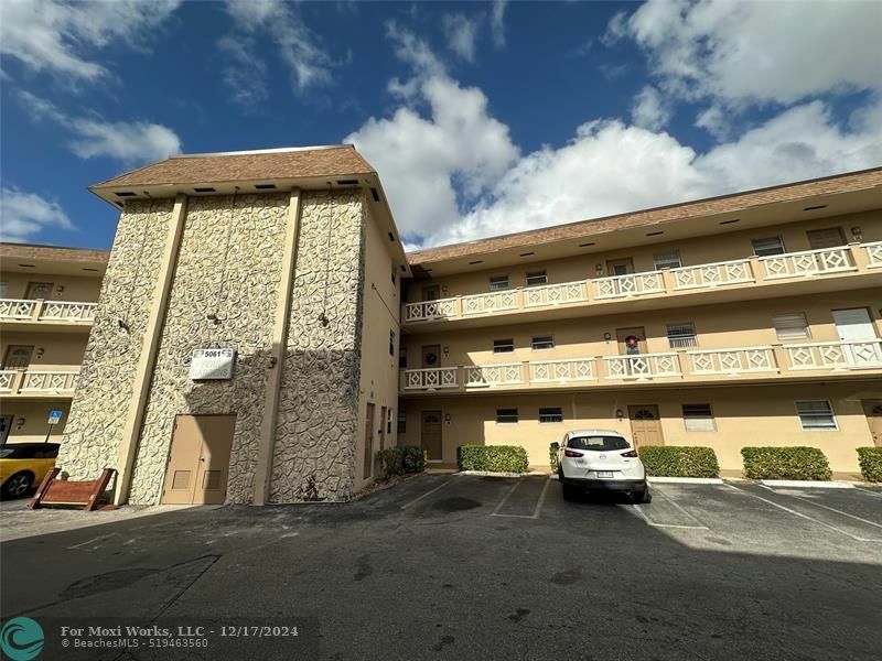 Property Photo:  5061 W Oakland Park Blvd 307  FL 33313 