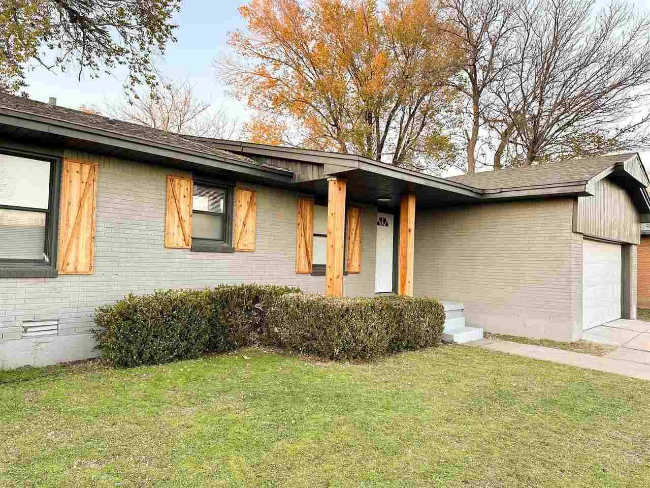 Property Photo:  4541 SW Atom Ave  OK 73505 