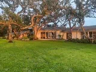 Property Photo: 3350 Old Oak Drive FL 34239