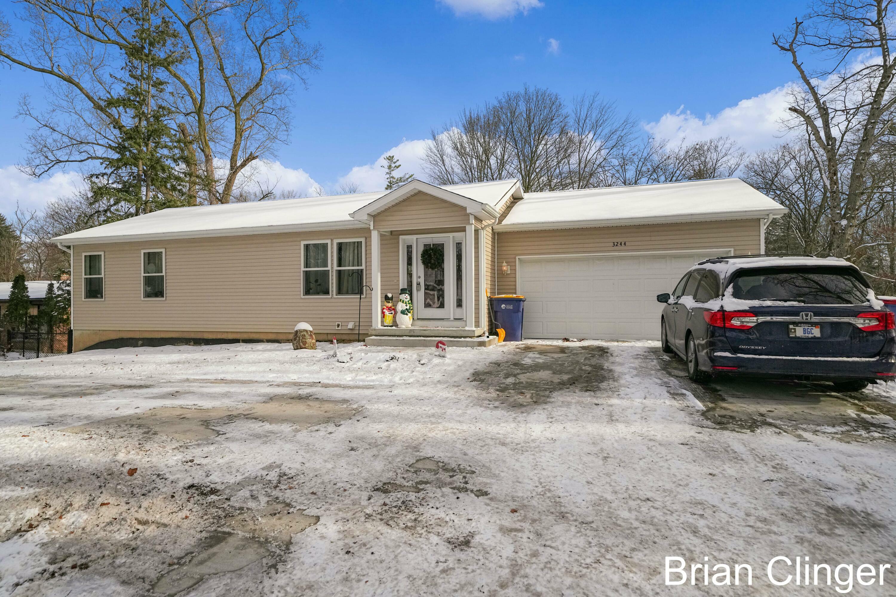 Property Photo:  3244 Kalamazoo Avenue SE  MI 49508 