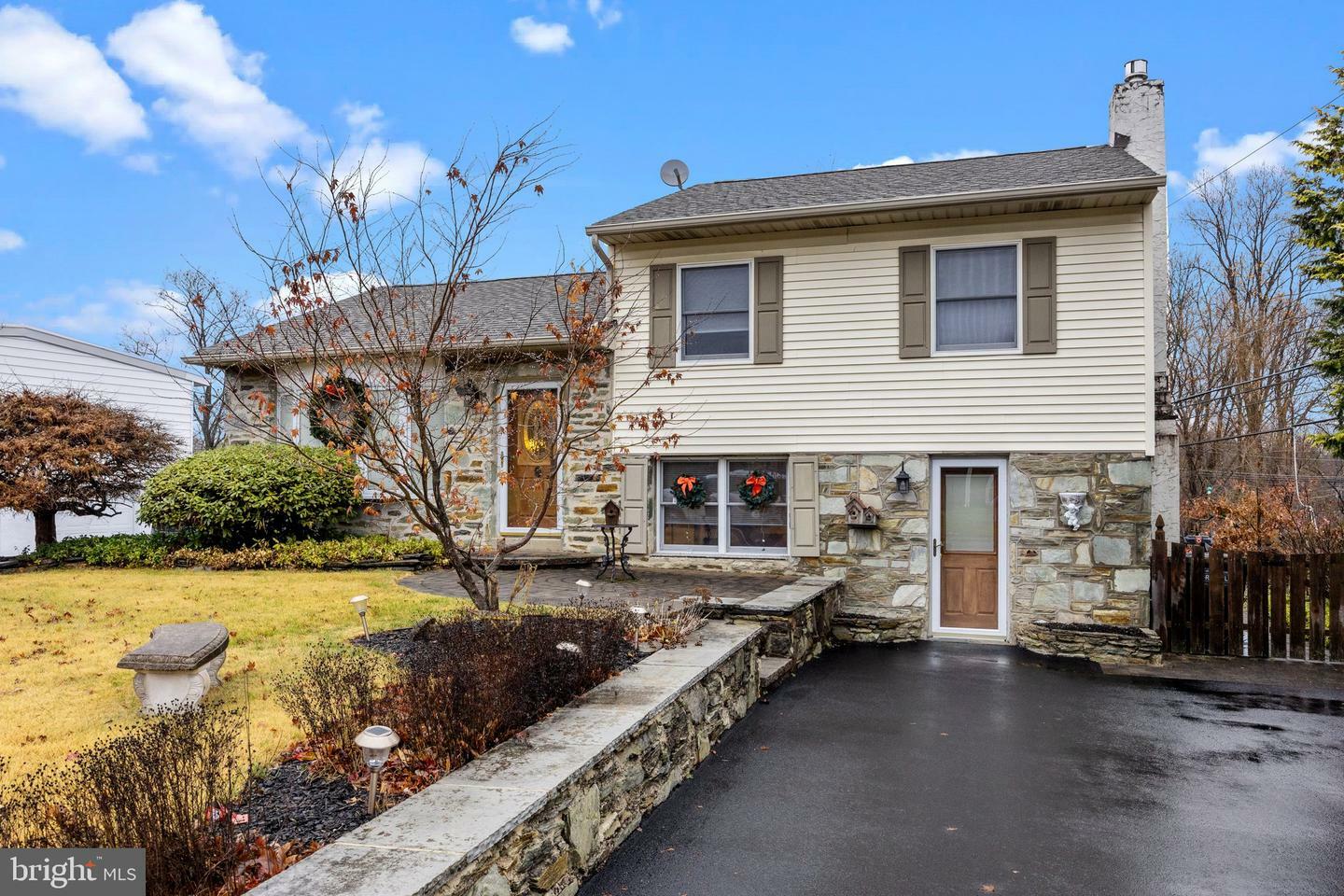 Property Photo:  511 Beaver Road  PA 18966 