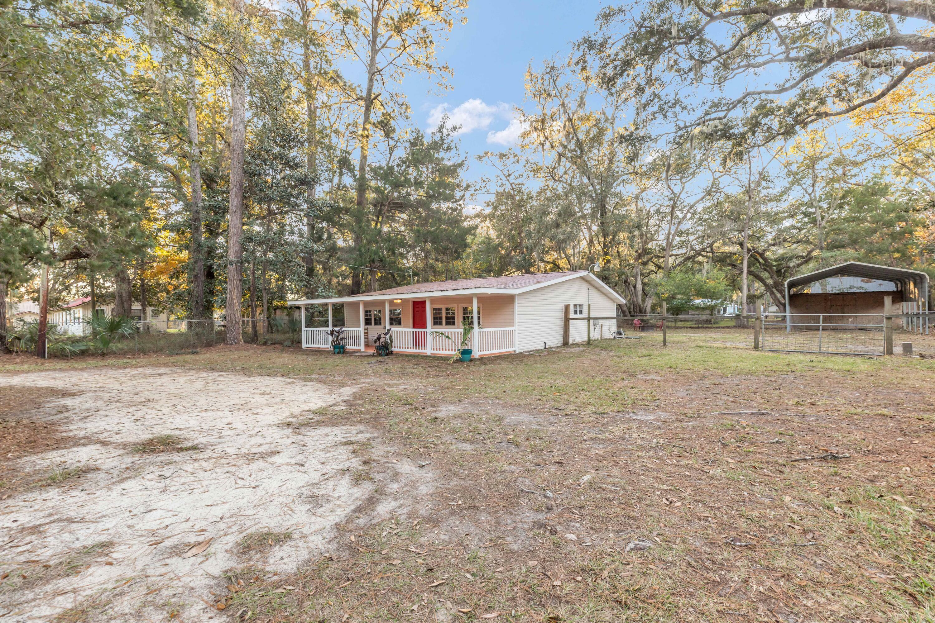 Property Photo:  810 McDaniels Fishcamp Road  FL 32439 