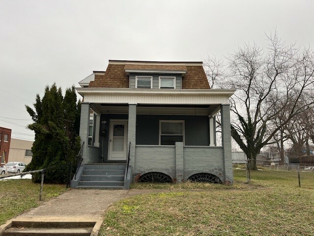 Property Photo:  903 Wayne Street  PA 16503 