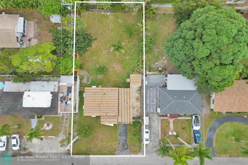 Property Photo:  1464 SW 29th Ave  FL 33312 