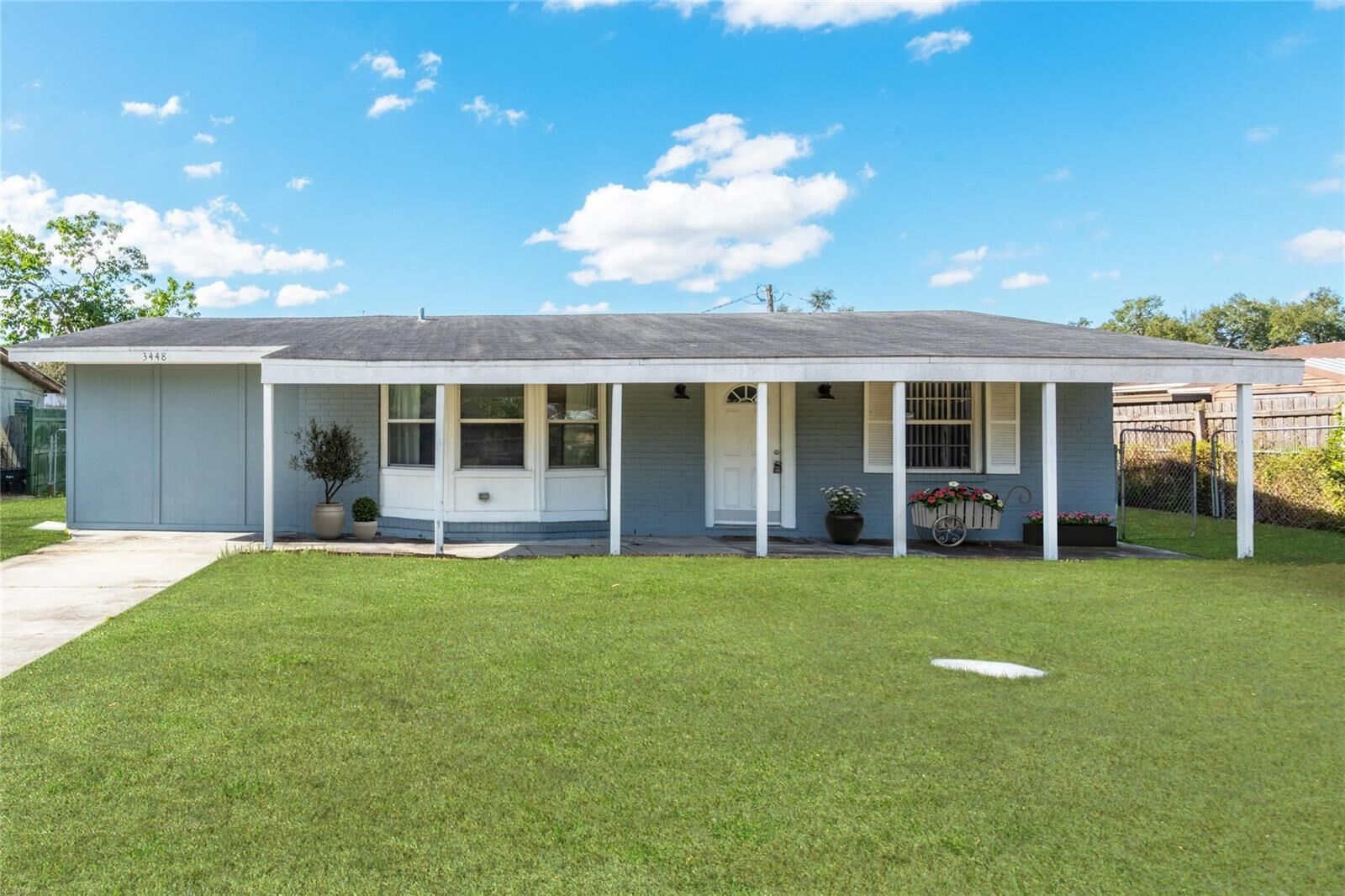 Property Photo: 3448 Merdic Court FL 33810