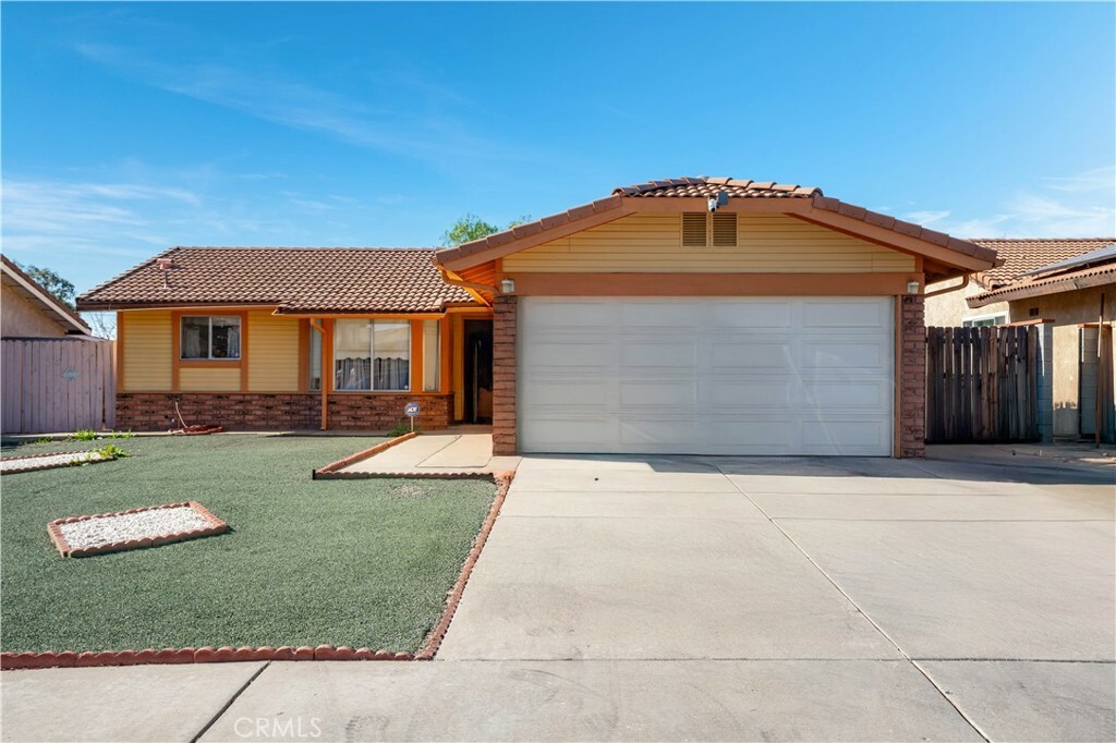 Property Photo:  11587 Triumph Lane  CA 92557 