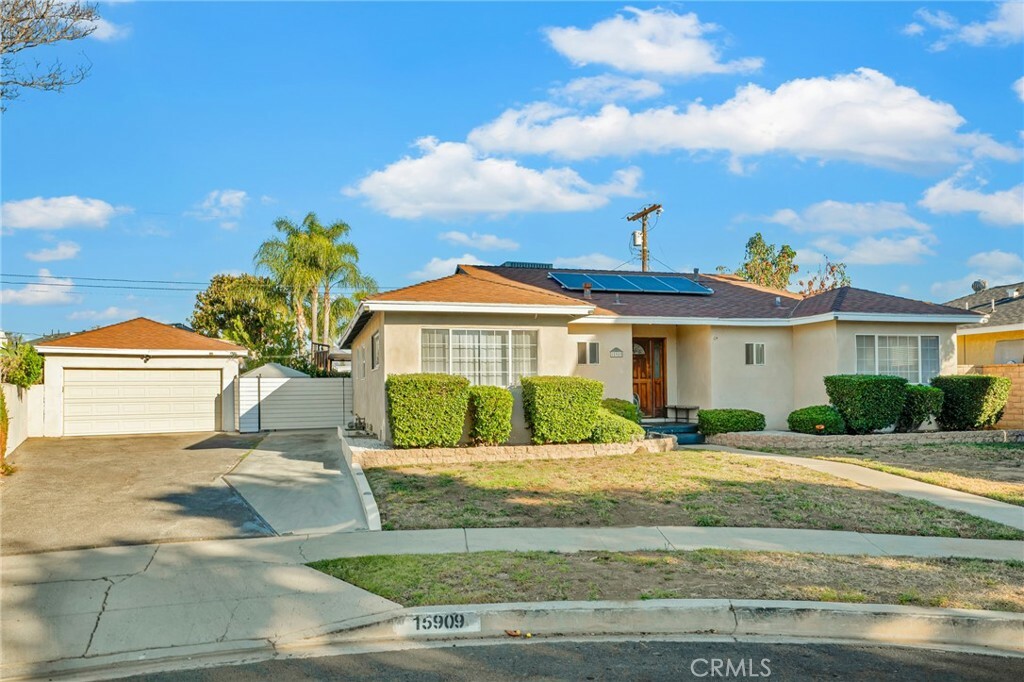 Property Photo:  15909 Vintage Street  CA 91343 