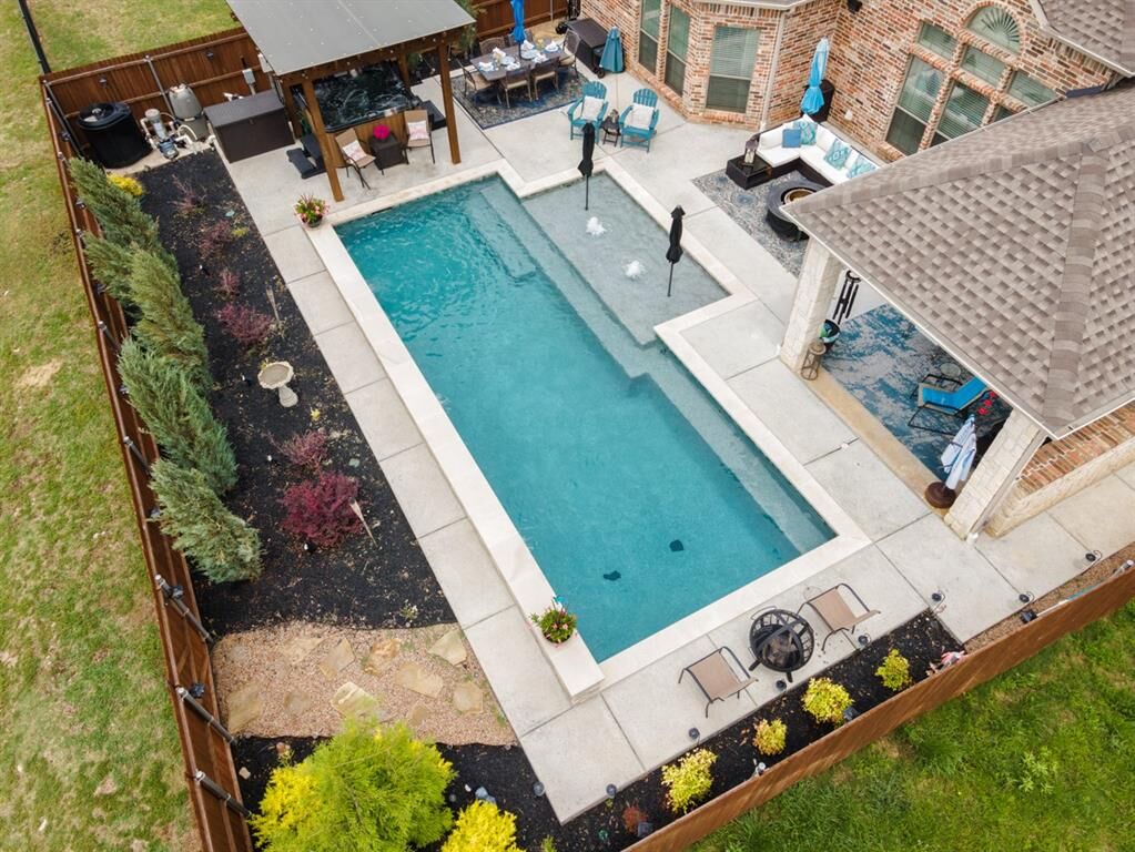 Property Photo: 6165 Sunrise Lake Drive TX 76179