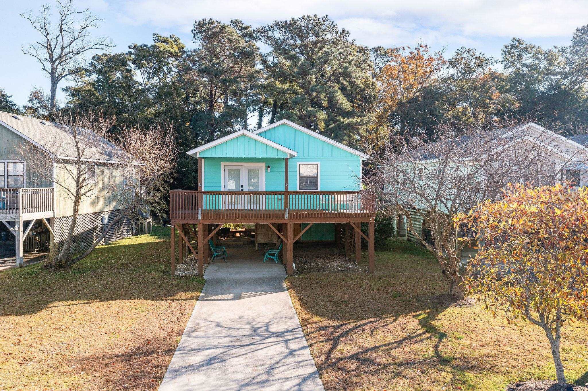 Property Photo:  111 Harbour View Drive  NC 27948 